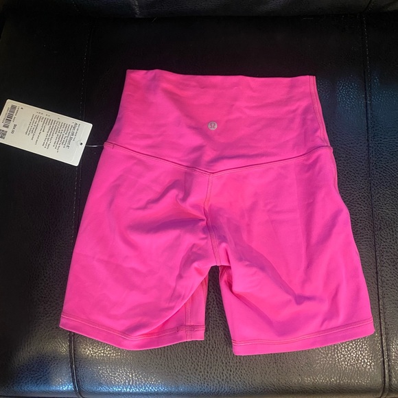 SOLD - Lululemon align 6 inch - Picture 2 of 3